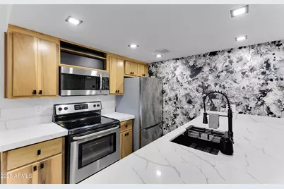 2228 E Campbell Avenue #205, Phoenix, AZ 85016 - Photo 5