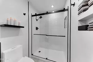 2228 E Campbell Ave, Phoenix, AZ 85016 - Photo 11