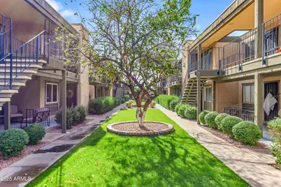 2228 E Campbell Avenue #205, Phoenix, AZ 85016 - Photo 19