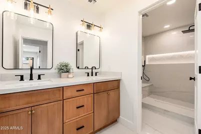 4333 E Fairmount Avenue, Phoenix, AZ 85018 - Photo 29