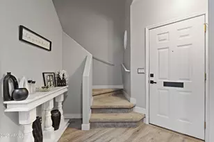 1070 E Sunburst Ln, Tempe, AZ 85284 - Photo 5