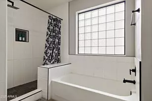 1070 E Sunburst Ln, Tempe, AZ 85284 - Photo 25