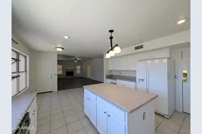 12425 W Encanto Boulevard, Avondale, AZ 85392 - Photo 21