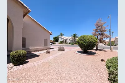 12425 W Encanto Boulevard, Avondale, AZ 85392 - Photo 5