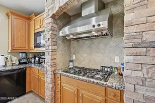 18391 W Port Royale Ln, Surprise, AZ 85388 - Photo 13