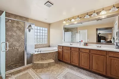 18391 W Port Royale Lane, Surprise, AZ 85388 - Photo 21