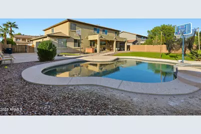 18391 W Port Royale Lane, Surprise, AZ 85388 - Photo 23