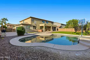 18391 W Port Royale Ln, Surprise, AZ 85388 - Photo 23