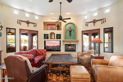 8626 E Santa Catalina Drive, Scottsdale, AZ 85255 - Photo 9