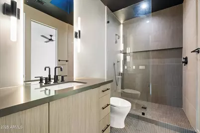 4537 E Montecito Avenue, Phoenix, AZ 85018 - Photo 25