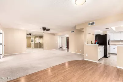 10413 E Silvertree Drive, Sun Lakes, AZ 85248 - Photo 7