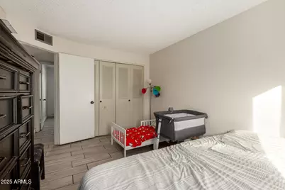 8001 W College Drive, Phoenix, AZ 85033 - Photo 13