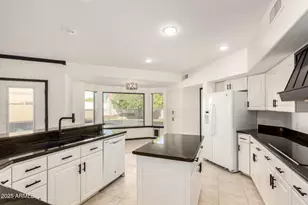 2438 N Forest Cir, Mesa, AZ 85203 - Photo 21