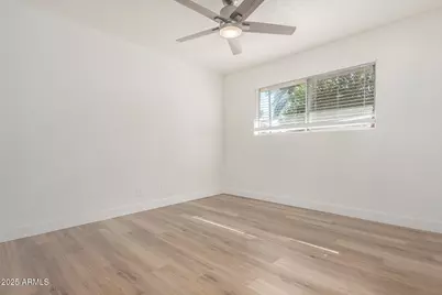 338 E Vogel Avenue, Phoenix, AZ 85020 - Photo 33