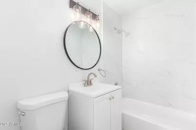 338 E Vogel Avenue, Phoenix, AZ 85020 - Photo 11