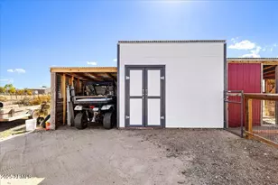 24617 N Laredo Ln, Paulden, AZ 86334 - Photo 37