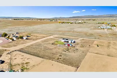 24617 N Laredo Lane, Paulden, AZ 86334 - Photo 41