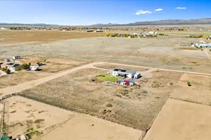 24617 N Laredo Ln, Paulden, AZ 86334 - Photo 41