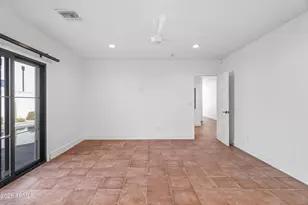 4142 E Stanford Dr, Phoenix, AZ 85018 - Photo 23