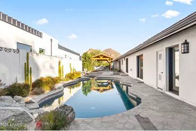 4142 E Stanford Drive, Phoenix, AZ 85018 - Photo 29