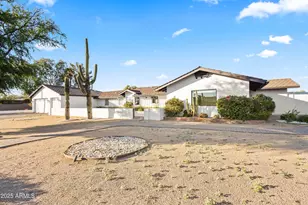 4142 E Stanford Dr, Phoenix, AZ 85018 - Photo 35