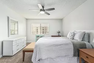 7970 E Camelback Rd, Scottsdale, AZ 85251 - Photo 11