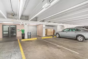 7970 E Camelback Rd, Scottsdale, AZ 85251 - Photo 39