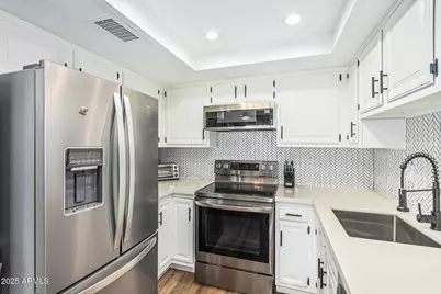 7970 E Camelback Road #501, Scottsdale, AZ 85251 - Photo 9