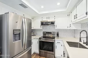 7970 E Camelback Rd, Scottsdale, AZ 85251 - Photo 9