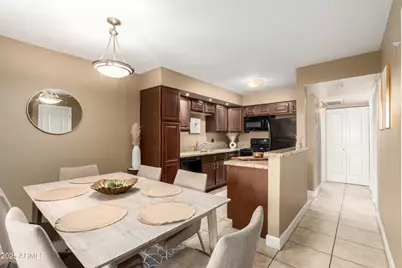 1241 E Medlock Drive #113, Phoenix, AZ 85014 - Photo 7