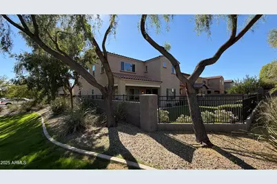 4536 E Walter Way, Phoenix, AZ 85050 - Photo 3