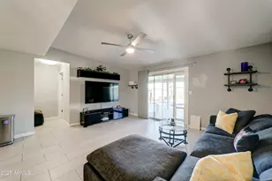 3352 E Mescal St, Phoenix, AZ 85028 - Photo 15