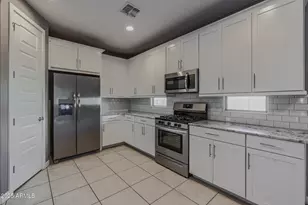 6348 W Warner St, Phoenix, AZ 85043 - Photo 9