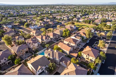 2748 S Sailors Way, Gilbert, AZ 85295 - Photo 47