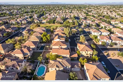 2748 S Sailors Way, Gilbert, AZ 85295 - Photo 45