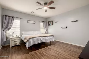 2748 S Sailors Way, Gilbert, AZ 85295 - Photo 11