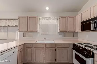 14588 W Bison Path, Surprise, AZ 85374 - Photo 15