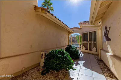 14588 W Bison Path, Surprise, AZ 85374 - Photo 5