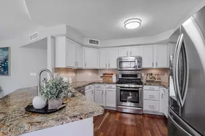 3447 E Glenhaven Drive, Phoenix, AZ 85048 - Photo 13