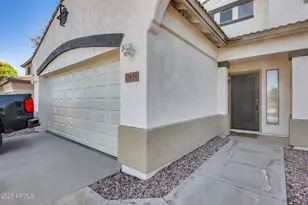 17435 W Saguaro Ln, Surprise, AZ 85388 - Photo 7