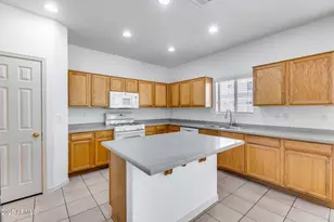 17435 W Saguaro Ln, Surprise, AZ 85388 - Photo 3