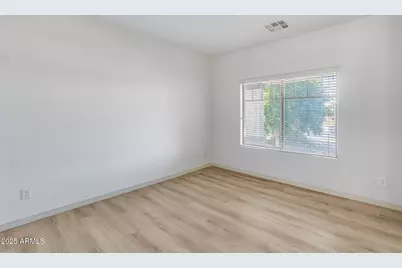 17435 W Saguaro Lane, Surprise, AZ 85388 - Photo 11