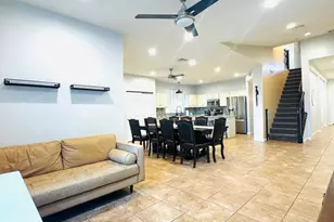 3239 E Sequoia Dr, Phoenix, AZ 85050 - Photo 7