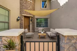 3918 E Cat Balue Dr, Phoenix, AZ 85050 - Photo 5