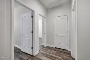 3918 E Cat Balue Dr, Phoenix, AZ 85050 - Photo 31