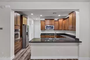 3918 E Cat Balue Dr, Phoenix, AZ 85050 - Photo 35