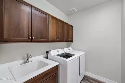 3918 E Cat Balue Drive, Phoenix, AZ 85050 - Photo 29