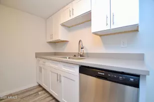 44 E Roanoke Ave, Phoenix, AZ 85004 - Photo 3