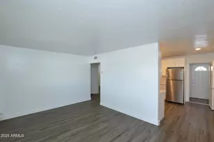 1202 E Kaler Dr, Phoenix, AZ 85020 - Photo 7