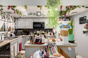 6719 N 44th Ave, Glendale, AZ 85301 - Photo 7